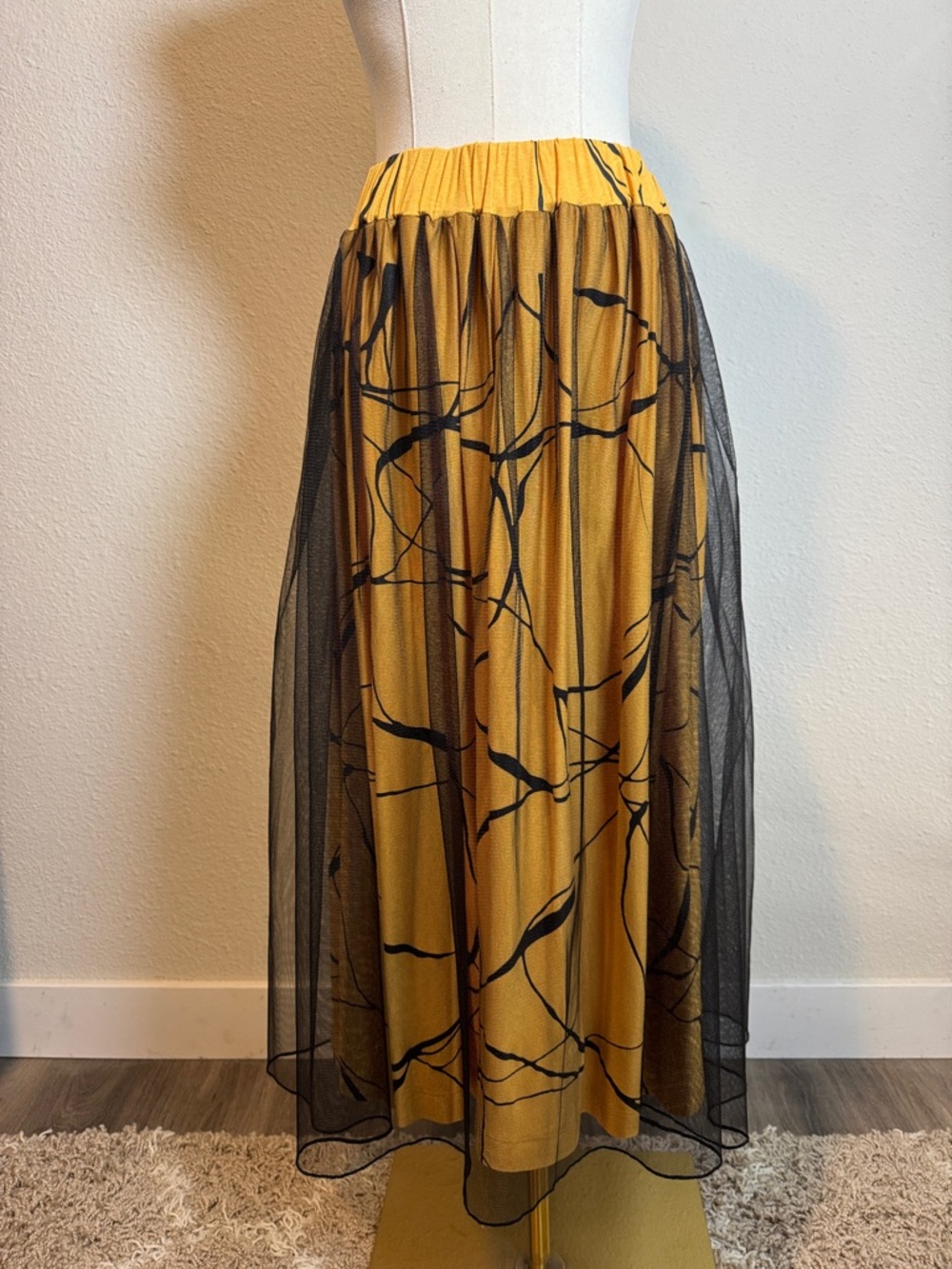 NWT Matti Mamane Vega Skirt Mustard/Orange with Tulle Overlay size Small